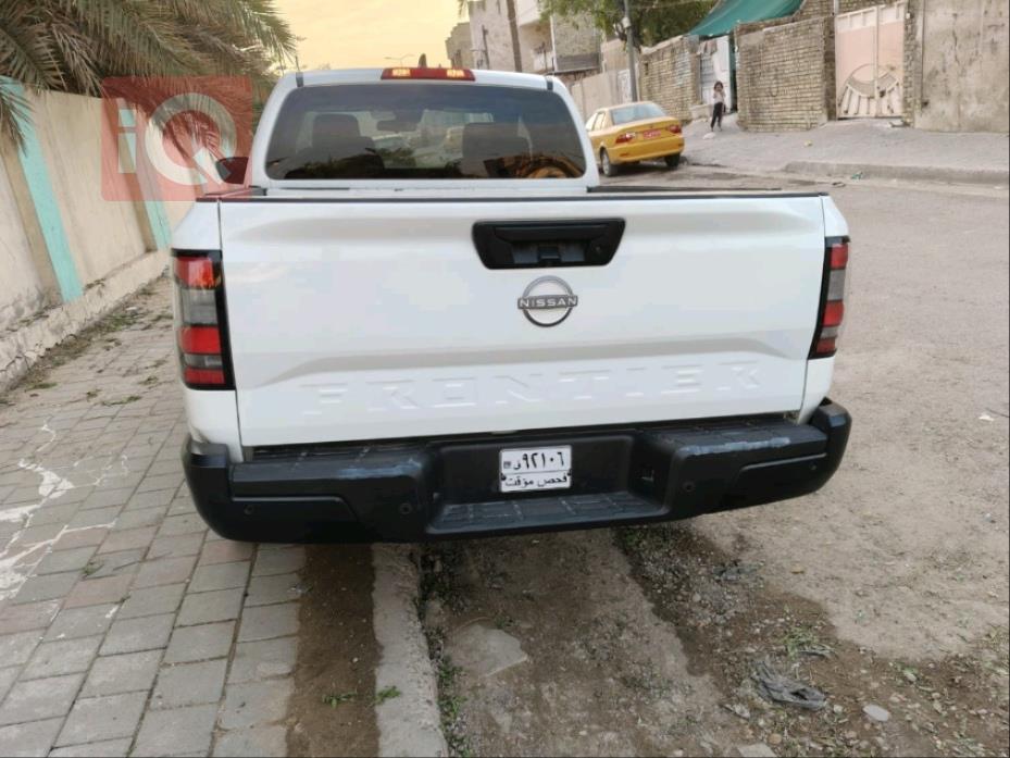 نیسان فرۆنتیر